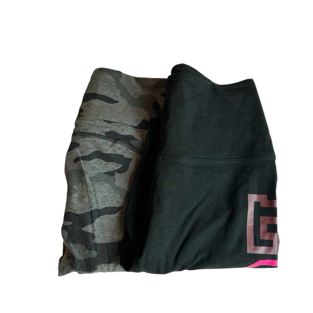 Bundle of Two Victoria’s Secret Pink Pants – Camouflage and Multicolor Small
